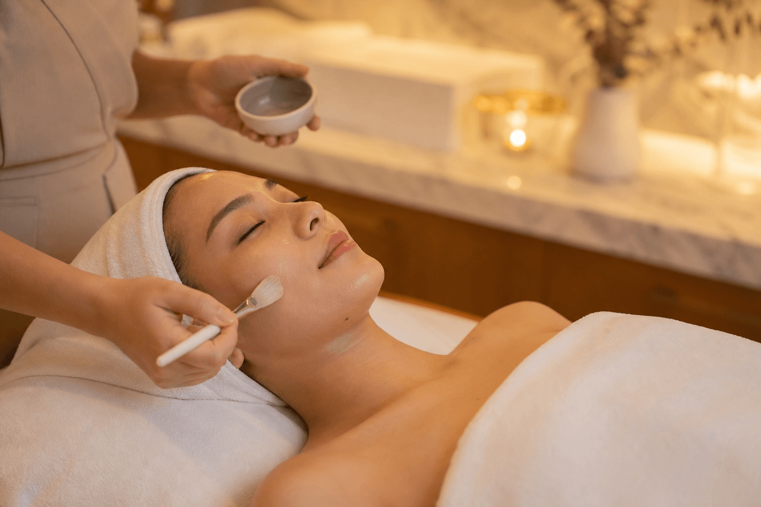 European Deep Cleaning Facial Treatment - 深层洁净莹润皮肤护理